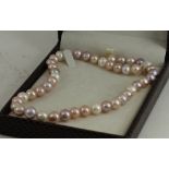 3 colour Pearl necklace with 14ct gold clasp