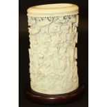 A GOOD QUALITY 19TH CENTURY CHINESE CANTON IVORY TUSK VASE, together with a fitted wood stand, the