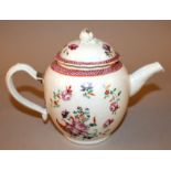 AN 18TH CENTURY CHINESE QIANLONG PERIOD FAMILLE ROSE PORCELAIN TEAPOT & COVER, the sides and cover