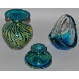 A MDINA SPECKLED GLASS BULBOUS VASE, a smaller vase and a small basket (3).