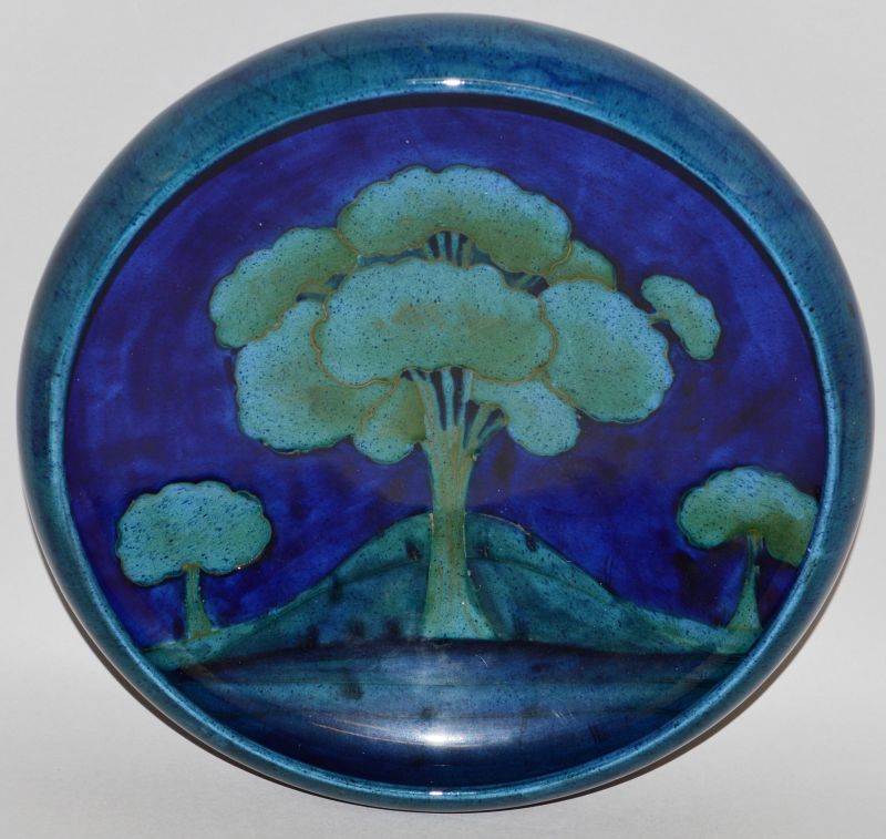 A GOOD MOORCROFT MOONLIT BLUE LANDSCAPE CIRCULAR BOWL, CIRCA. 1924. 10.25ins diameter.