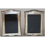 A PAIR OF UPRIGHT PHOTOGRAPH FRAMES.