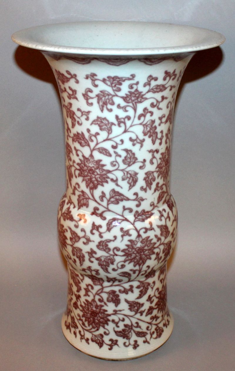 A LARGE CHINESE UNDERGLAZE COPPER-RED PORCELAIN VASE, of near Yen-Yen form, the sides decorated with - Image 2 of 3