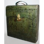 A GOOD GREEN LEATHER TRAVELLING WRITING CASE, tooled decoration with fold-over flap and carrying