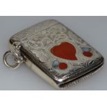 AN EDWARD VII ENGRAVED SILVER AND ENAMEL VESTA “RED HEART AND THISTLES”. Birmingham 1909 Maker: S. &