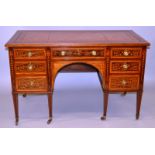 A GOOD EDWARDIAN SHERATON REVIVAL MAHOGANY PEDESTAL DESK with gilt tooled leather inset top over a