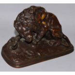 VICTOR CHEMIN (1825-1901) FRENCH A GOOD BRONZE LION. Signed 8.25ins long.