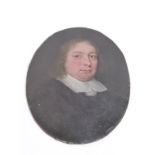 OVAL PORTRAIT MINIATURE ON COPPER DEPICTING A GENTLEMAN IN PERIOD COSTUME APPROX. 5cm