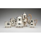 1045  Five-piece .950 silver Cartier coffee/tea service First half 20th century, French, each with