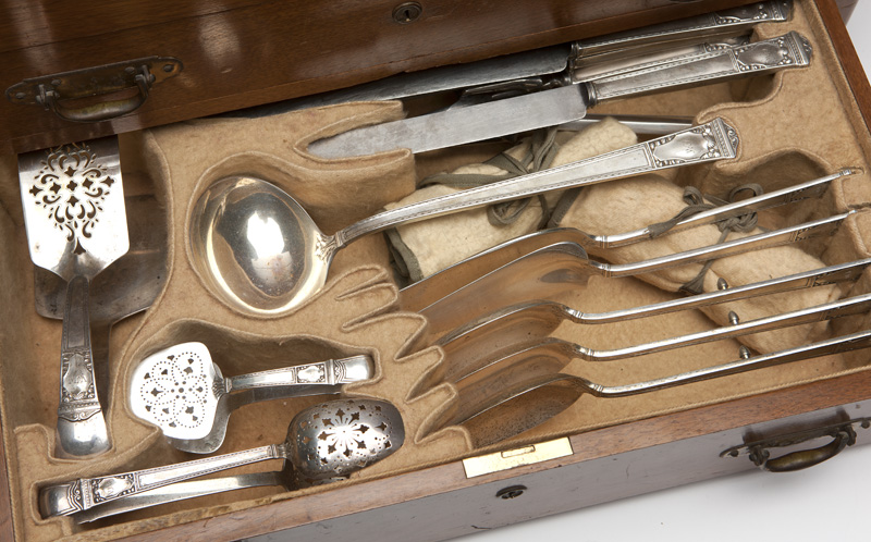 1070 A Tiffany & Co. sterling silver flatware service Circa 1919 (directorship of John C. Moore II), - Image 5 of 7