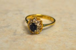 18ct gold sapphire & diamond ring, size