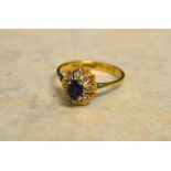 18ct gold sapphire & diamond ring, size