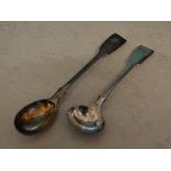 Silver mustard spoon & salt spoon, Londo