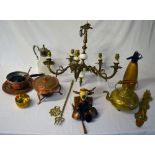 Brass kettle, horse brasses, light fitti