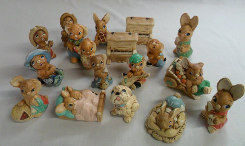 17 Pendelfin figurines