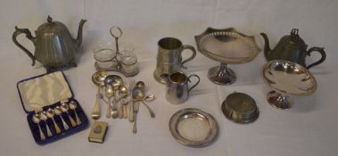 Silver plate cutlery including cased set