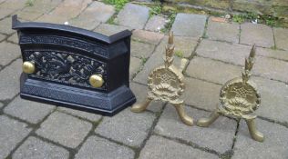 Cast iron tidy Betty & a pr of brass fir