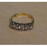 18ct gold 5 stone diamond ring approx 0.