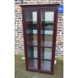 Modern Display cabinet with glass shelve