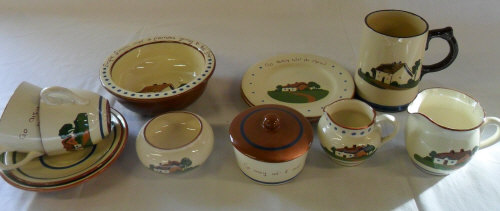 Various Dartmouth ceramics approx 13 pie