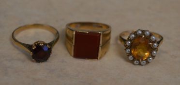 9ct gold Carnelian ring & 2 other 9ct go