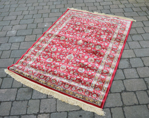 Red ground Kashmir rug 170cm x 120cm