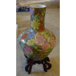 Large Chinese vase on stand