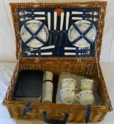 Picnic hamper with 4 place settings - Ro