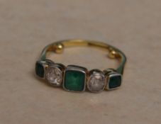 18ct gold emerald & diamond ring approx