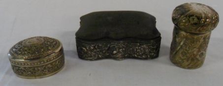 Silver sewing box with pin cushion lid B