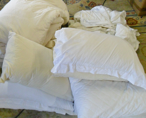Various sheets, fitted sheets, pillowcas