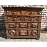 Late 17th/early 18th century oak chest o