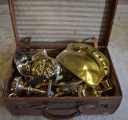 Suitcase of brass including chamber stic