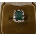 18ct gold diamond & emerald ring approx
