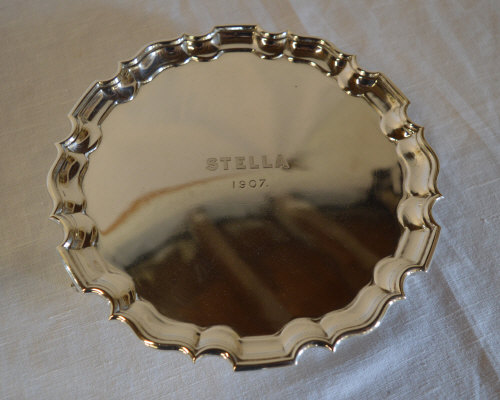 Silver salver engraved 'Stella 1907', Lo