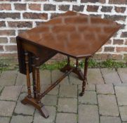 Small Sutherland table