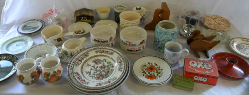 Various ceramics including Kelloggs cere