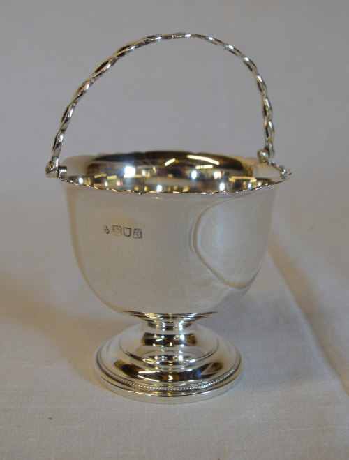 Small silver bon bon basket, London 1911