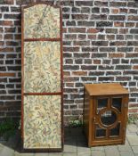 Folding screen with William Morris 'pome