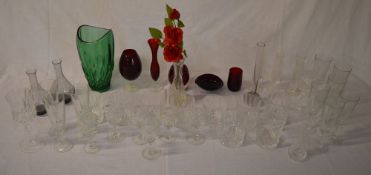 Various glassware including green glass