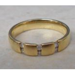 18ct gold and diamond ring size O