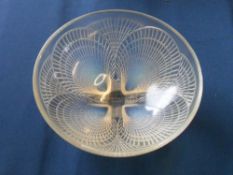 Lalique 'Coquille' design bowl D 7.5" H