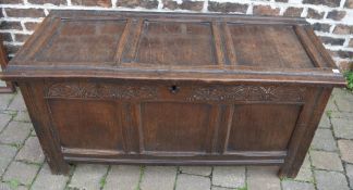 Early 18th century oak panelled coffer