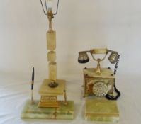 Various onyx inc lamp, desk calendar etc