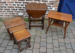 Small 1930s gate leg table with barley t