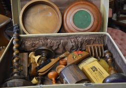 Suitcase of treen items