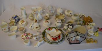 Aynsley & Coalport ceramics including li