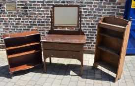 Early 20th century dressing table with g