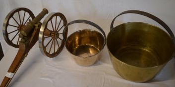 Brass cannon & 2 brass buckets
