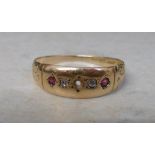 15ct gold ruby & diamond ring (one stone
